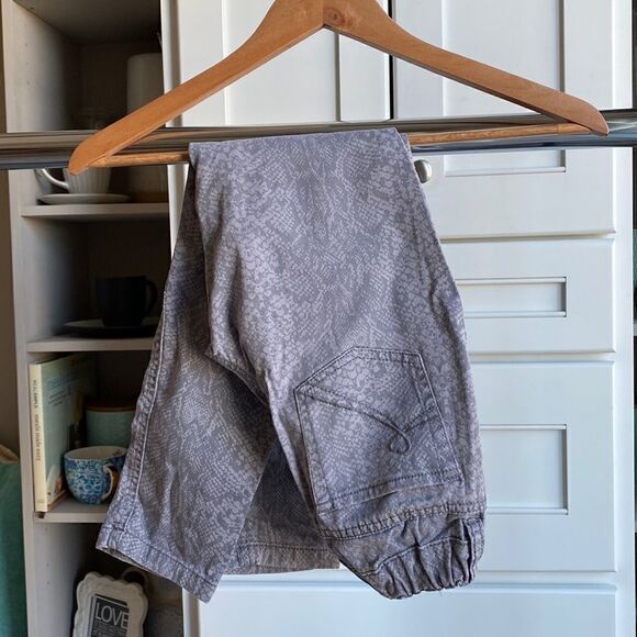 Childrens Place jeggings   - Picture 1 of 6